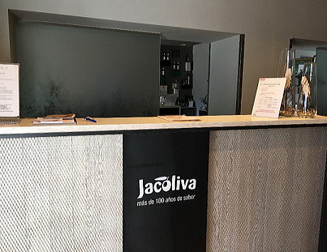 Jacoliva社